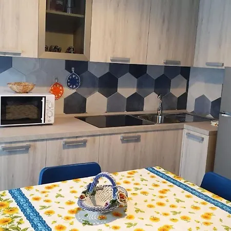 Trieste 27 公寓 格拉多