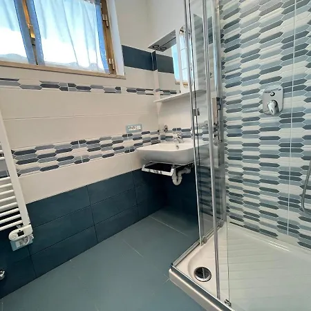 Apartment Trieste 27 *